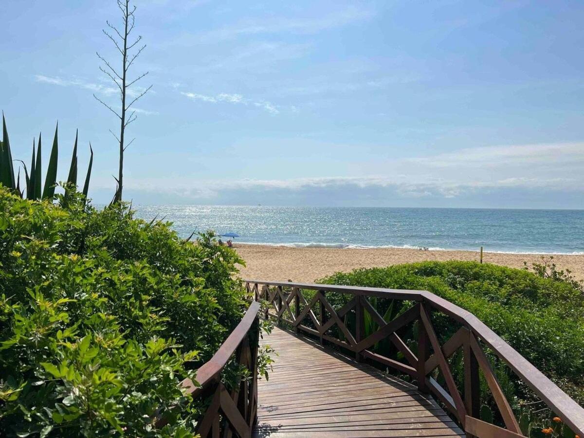 Casa pé na areia em praia paradisíaca Villa Balneário Camboriú Exterior foto